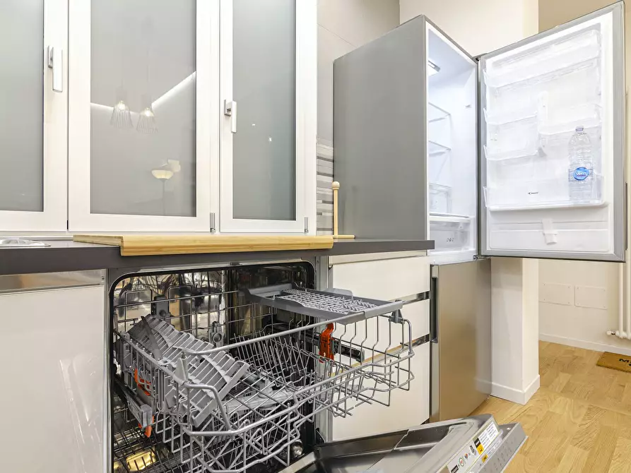 Immagine 5 di Appartamento in affitto  in Via Luigi Carlo Farini a Bologna