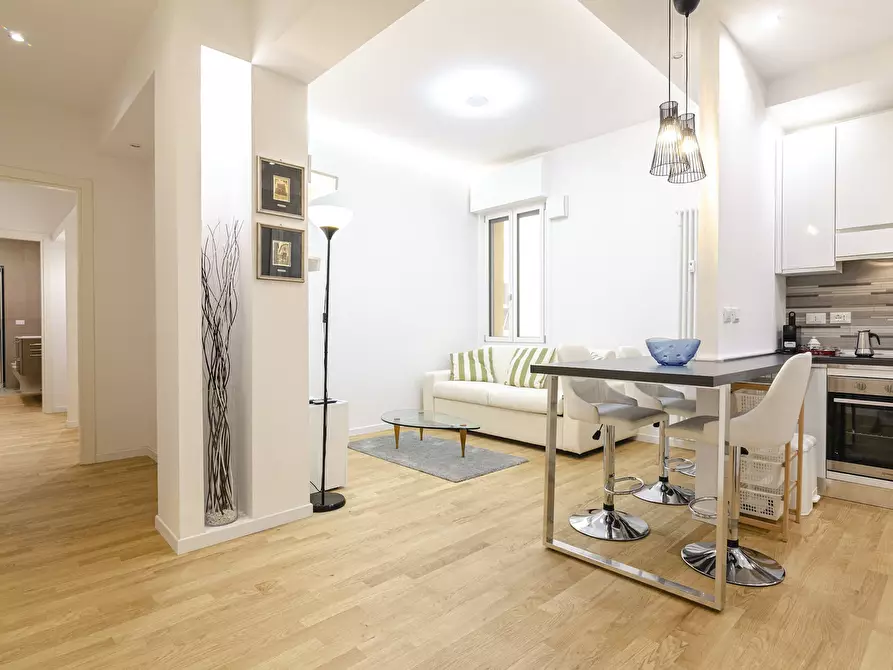 Immagine 1 di Appartamento in affitto  in Via Luigi Carlo Farini a Bologna