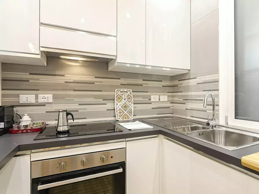 Immagine 4 di Appartamento in affitto  in Via Luigi Carlo Farini a Bologna