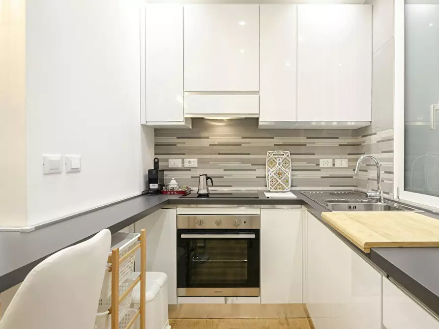 Immagine 3 di Appartamento in affitto  in Via Luigi Carlo Farini a Bologna