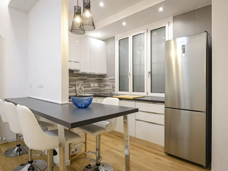 Immagine 6 di Appartamento in affitto  in Via Luigi Carlo Farini a Bologna