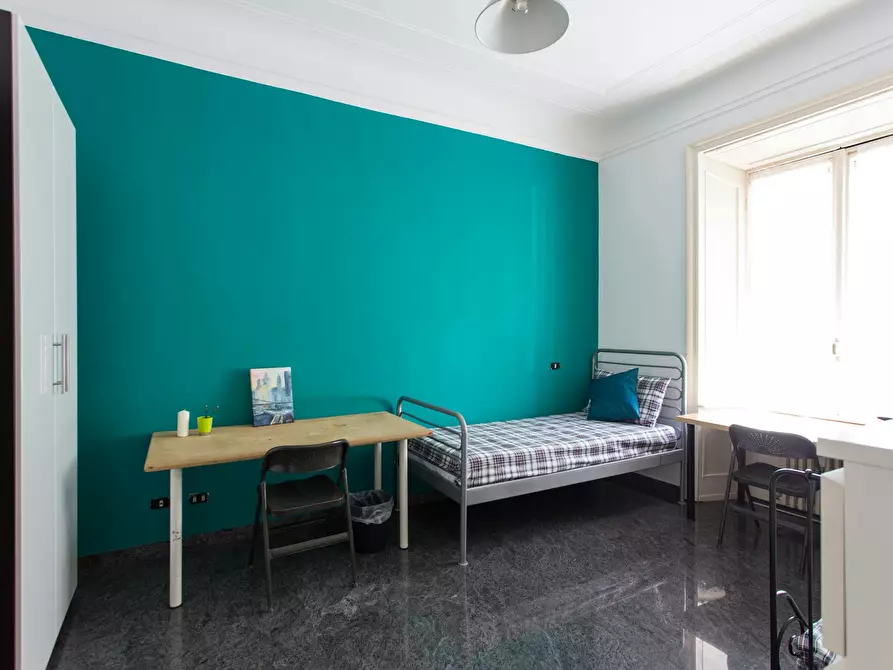 Immagine 1 di Camera condivisa in affitto  in Viale Romagna a Milano