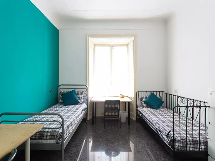 Immagine 7 di Camera condivisa in affitto  in Viale Romagna a Milano