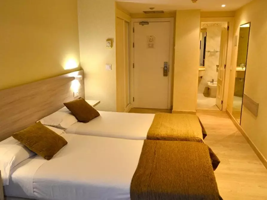 Immagine 2 di Appartamento in affitto  in Rúa do Hórreo a Santiago De Compostela