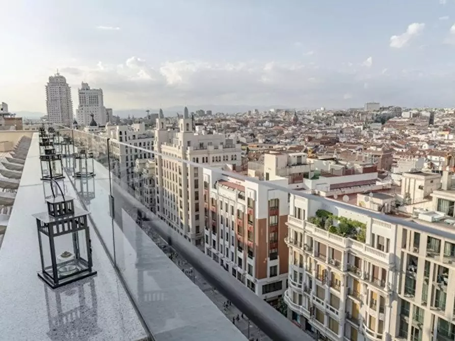 Immagine 6 di Appartamento in affitto  in Calle Gran Vía a Madrid