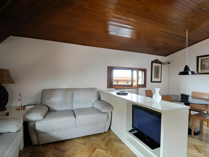 Immagine 6 di Appartamento in affitto  in Piazza San Martino a Bologna