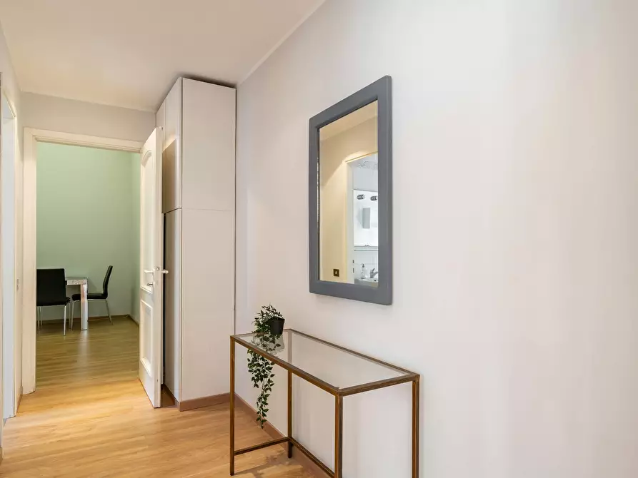 Immagine 10 di Camera in affitto  in Via Cerva a Milano