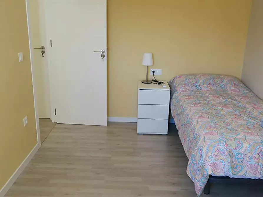 Immagine 1 di Camera in affitto  in Calle San Vicente de Paúl a Sevilla