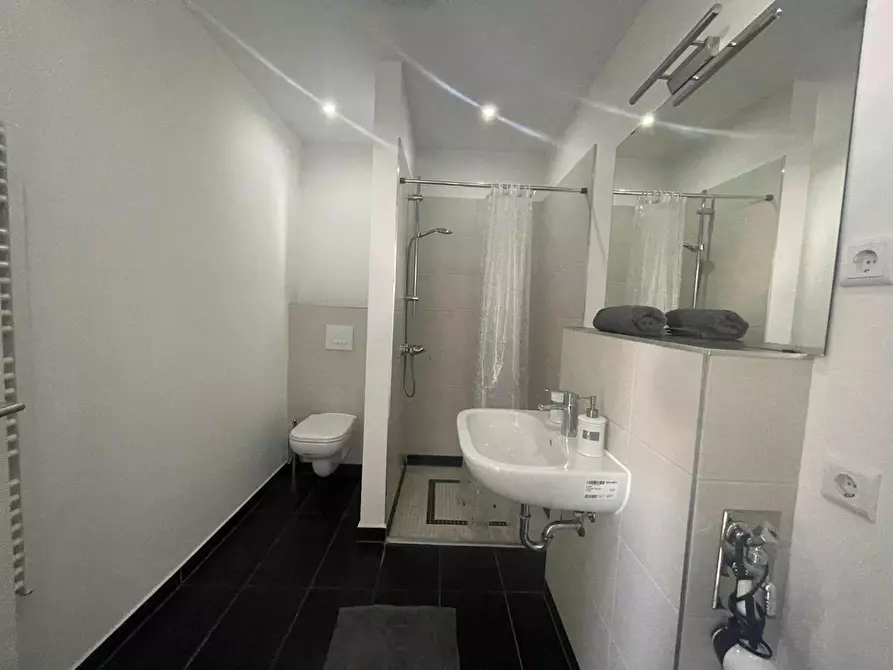 Immagine 2 di Appartamento in affitto  in Beusselstraße a Berlin
