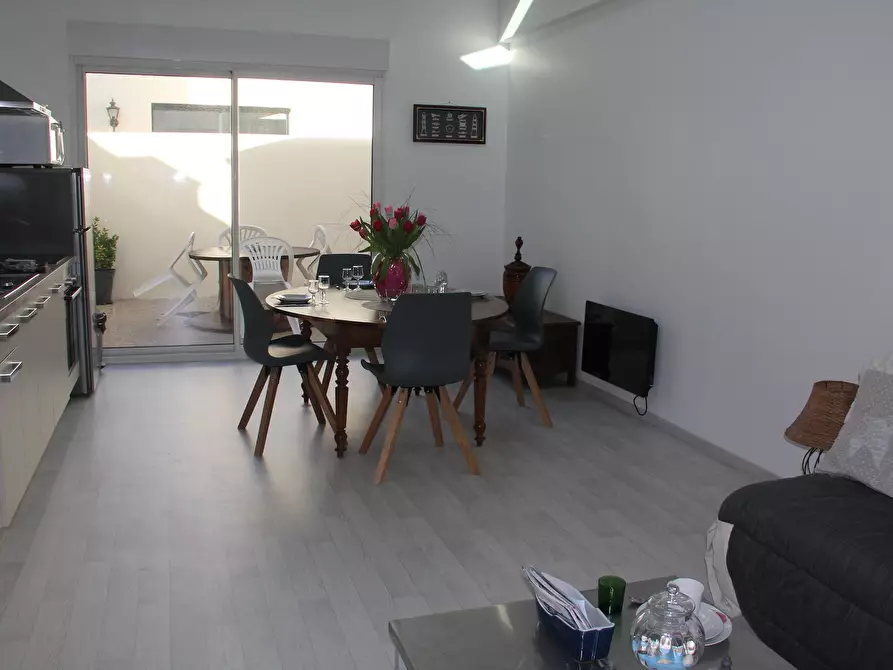 Immagine 3 di Casa indipendente in affitto  in Rue Denfert-Rochereau a Rochefort