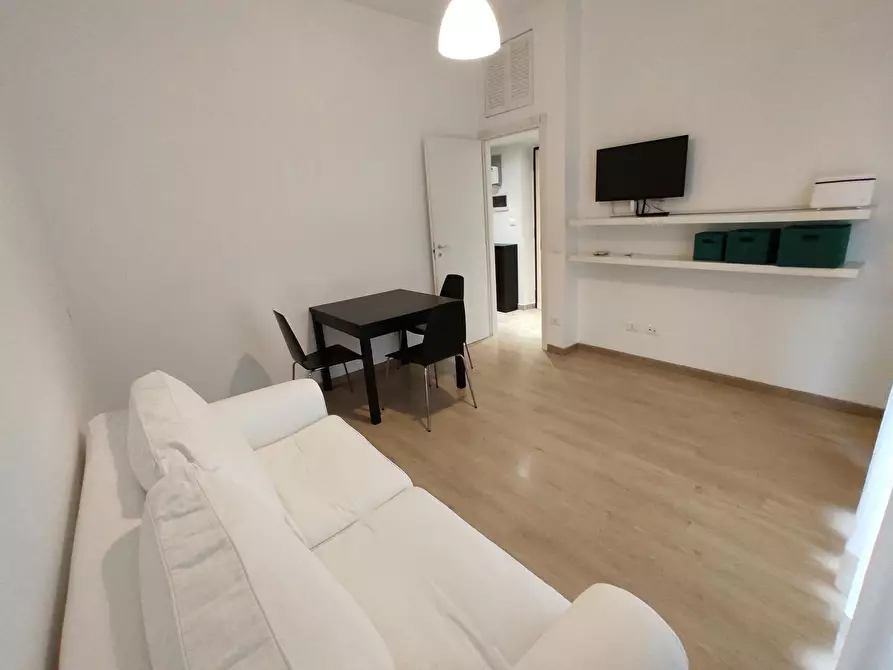 Immagine 4 di Appartamento in affitto  in Via Alghero a Roma