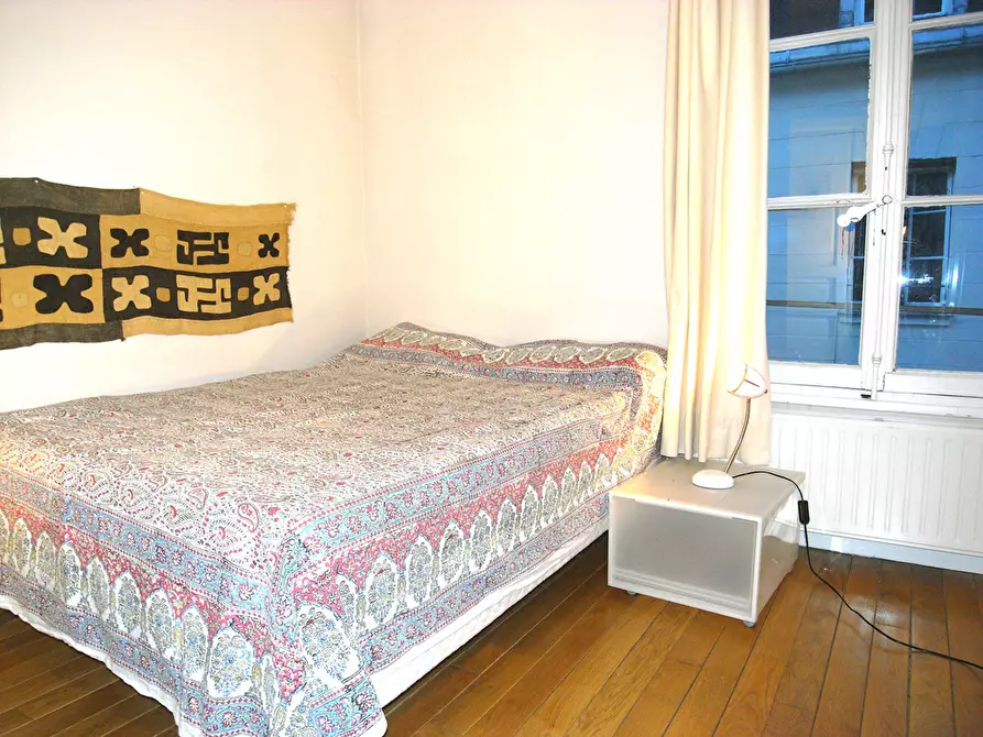 Immagine 1 di Appartamento in affitto  in Rue de Condé a Paris 06