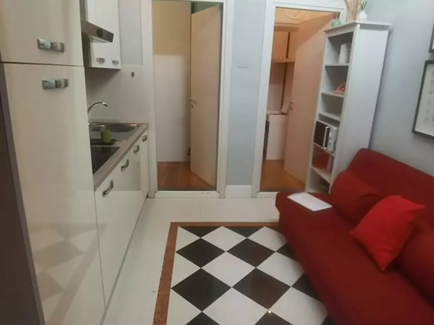 Immagine 7 di Camera in affitto  in Via dei Canacci a Firenze