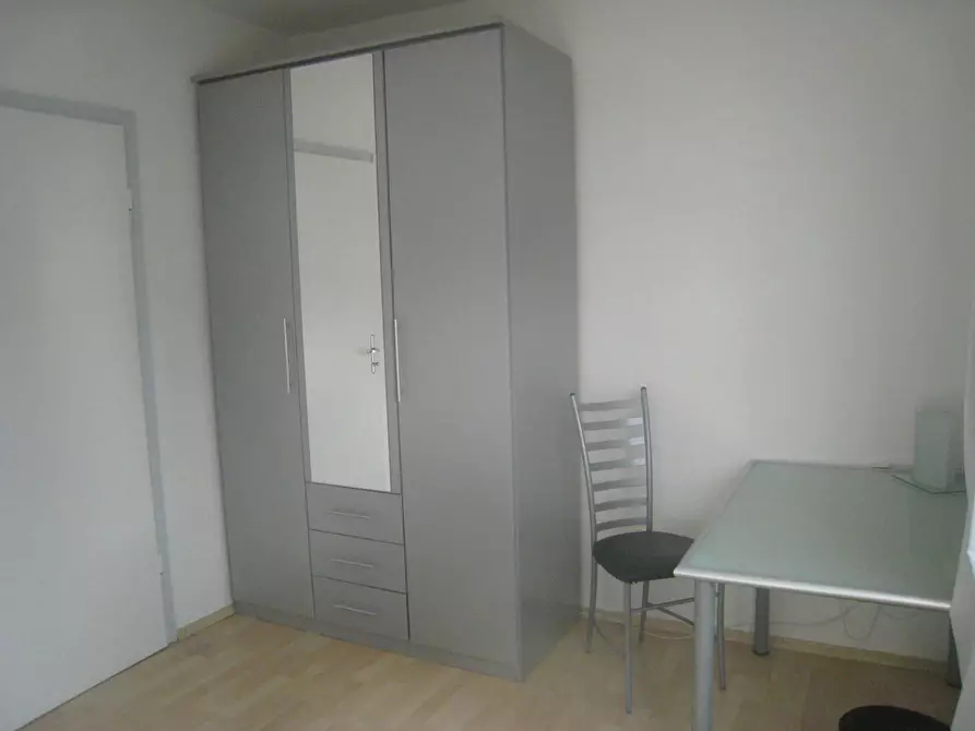 Immagine 2 di Camera in affitto  in Breslauer Straße a Eschborn