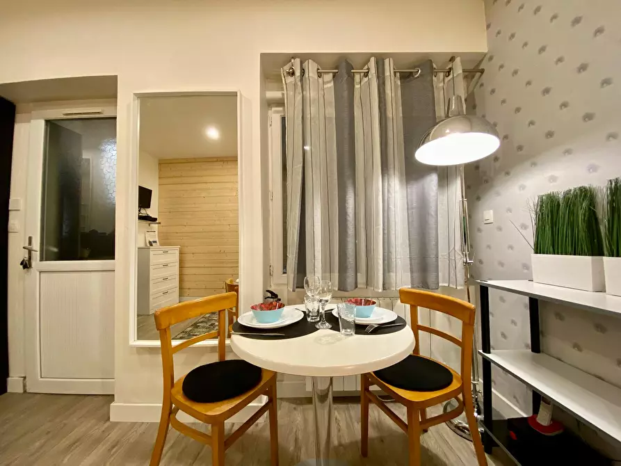 Immagine 7 di Appartamento in affitto  in Montée de la Grande Côte a Lyon