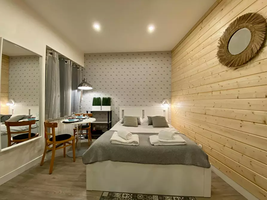 Immagine 4 di Appartamento in affitto  in Montée de la Grande Côte a Lyon