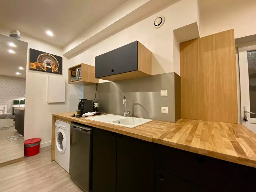 Immagine 3 di Appartamento in affitto  in Montée de la Grande Côte a Lyon