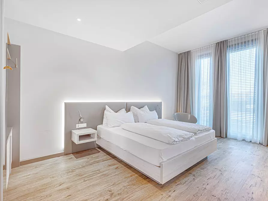 Immagine 7 di Appartamento in affitto  in Clarita-Bernhard-Straße a München