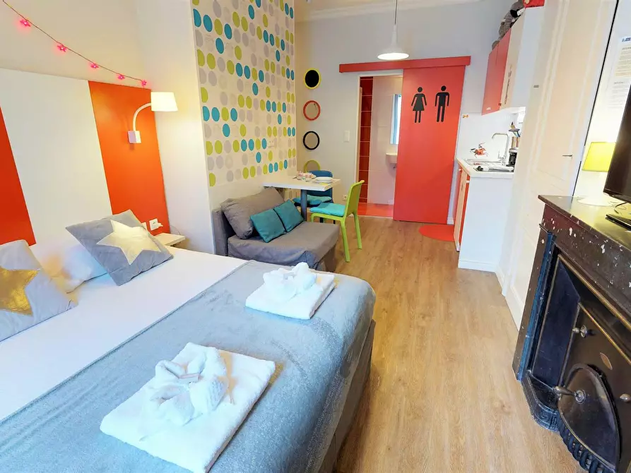 Immagine 5 di Appartamento in affitto  in Rue des Charmettes a Lyon
