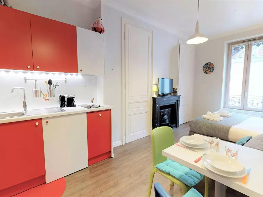 Immagine 7 di Appartamento in affitto  in Rue des Charmettes a Lyon