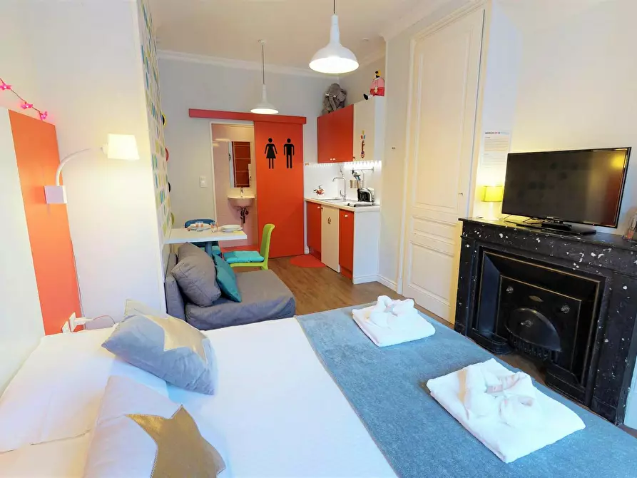 Immagine 6 di Appartamento in affitto  in Rue des Charmettes a Lyon