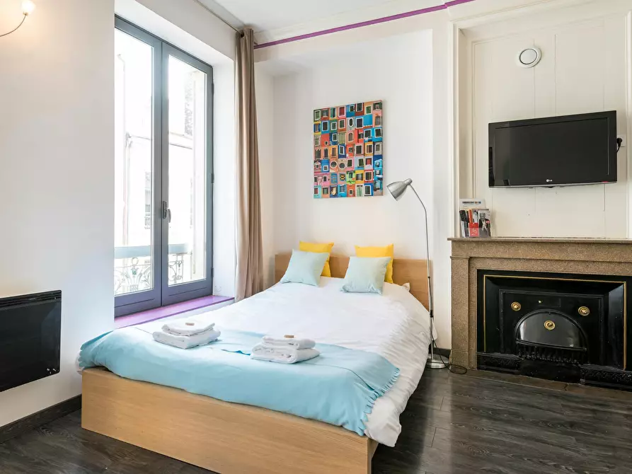 Immagine 5 di Appartamento in affitto  in Rue d'Anvers a Lyon