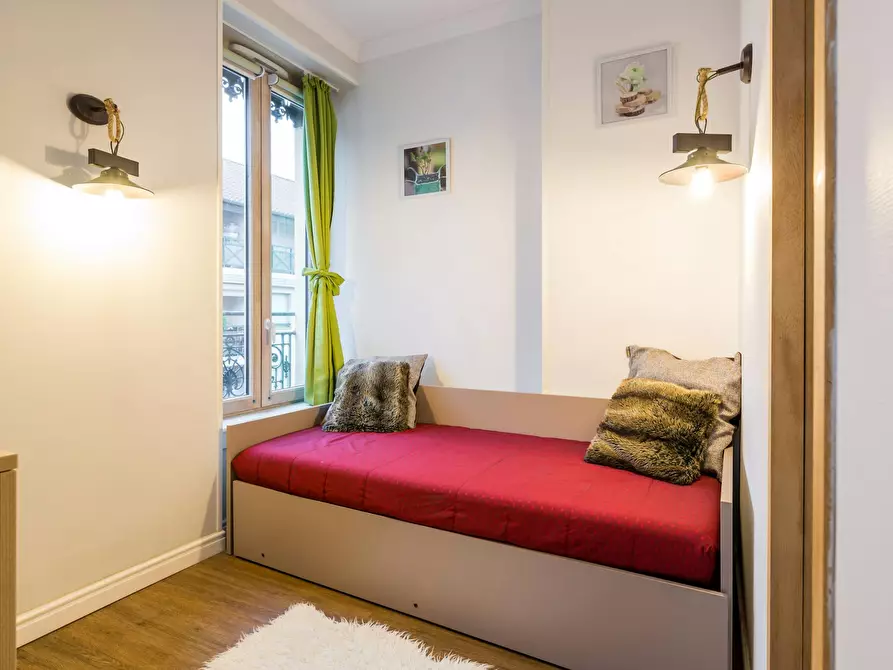 Immagine 5 di Appartamento in affitto  in Rue des Charmettes a Lyon