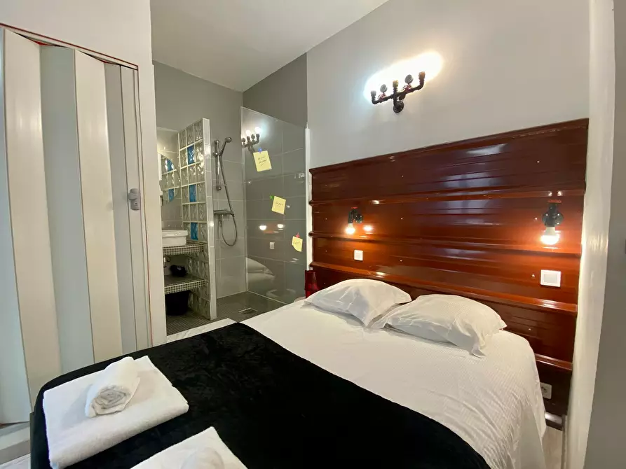 Immagine 7 di Appartamento in affitto  in Rue d'Anvers a Lyon
