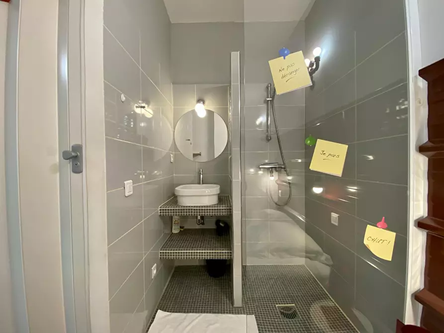 Immagine 10 di Appartamento in affitto  in Rue d'Anvers a Lyon