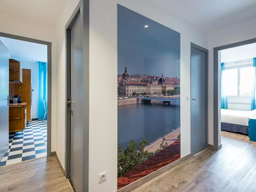 Immagine 4 di Appartamento in affitto  in Rue du Rhône a Lyon