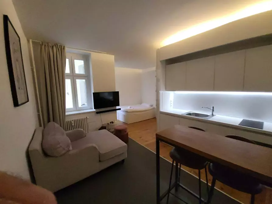 Immagine 1 di Appartamento in affitto  in Urbanstraße a Berlin Kreuzberg