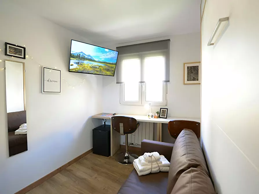 Immagine 5 di Camera in affitto  in Zabalbide kalea a Bilbao