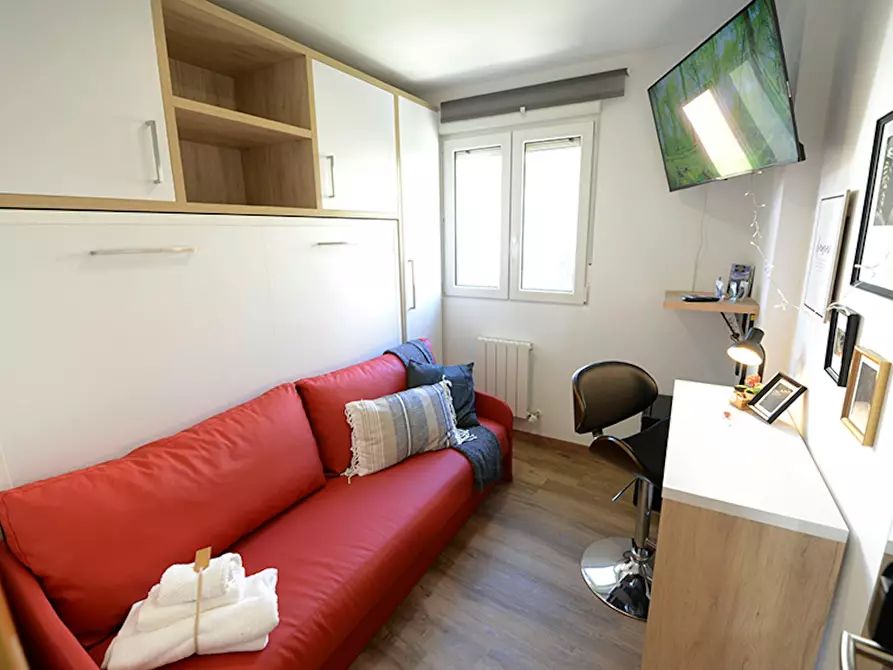 Immagine 2 di Camera in affitto  in Zabalbide kalea a Bilbao