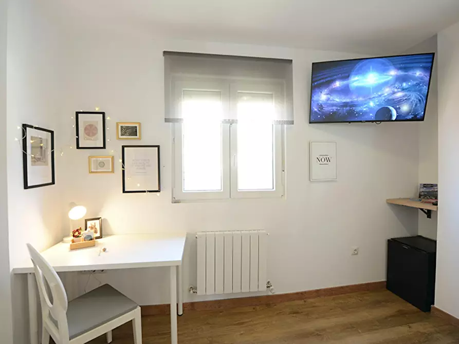Immagine 6 di Camera in affitto  in Zabalbide kalea a Bilbao