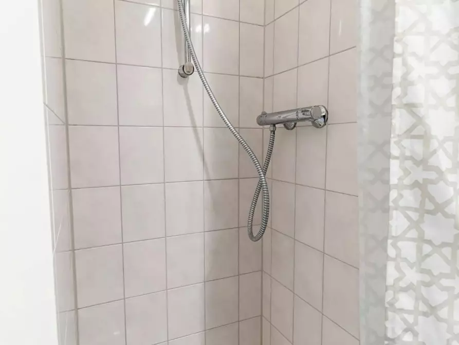 Immagine 3 di Appartamento in affitto  in Uhlandstraße a Düsseldorf