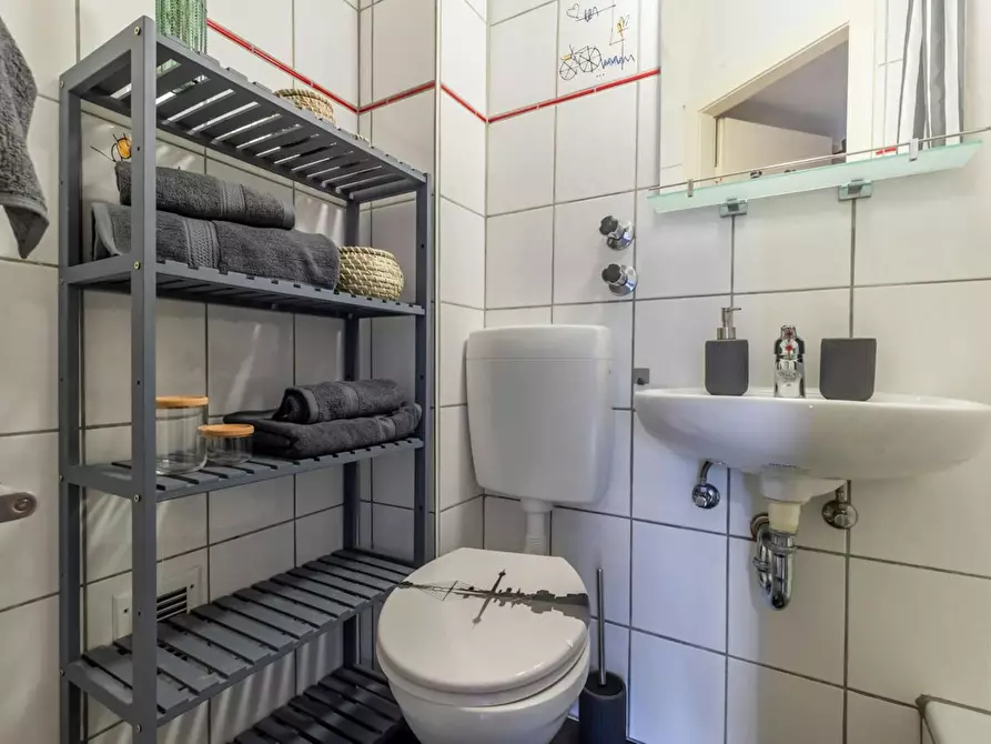 Immagine 4 di Appartamento in affitto  in Uhlandstraße a Düsseldorf