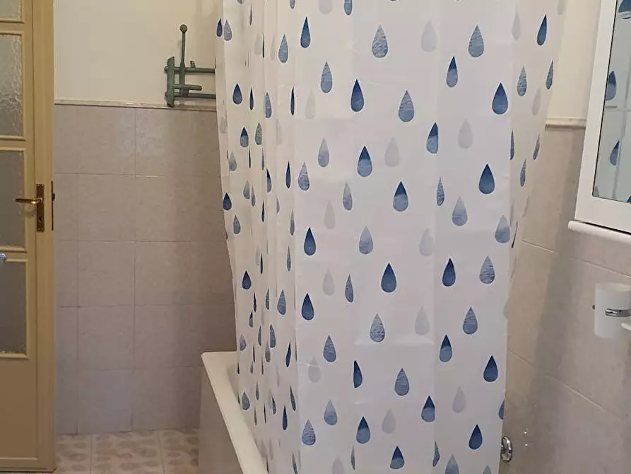 Immagine 9 di Camera in affitto  in Via Susa a Torino