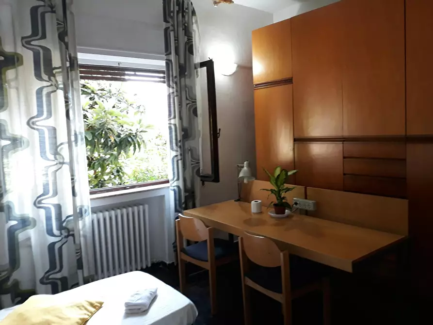 Immagine 2 di Camera condivisa in affitto  in Via Giacomo di Mino il Pellicciaio a Siena