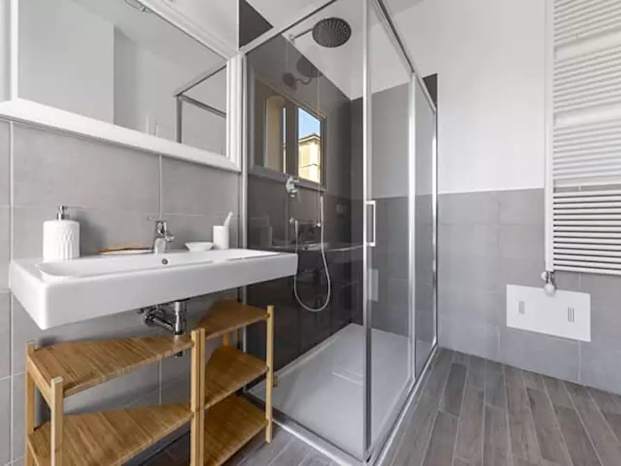 Immagine 9 di Appartamento in affitto  in Via Giuseppe Massarenti a Bologna