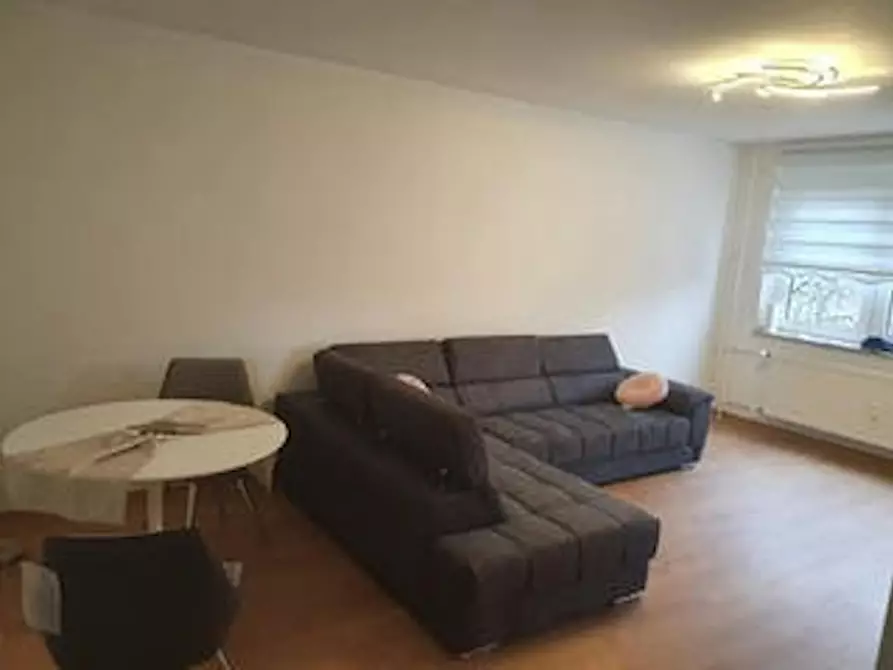 Immagine 4 di Appartamento in affitto  in Antoninusstraße a Frankfurt am Main