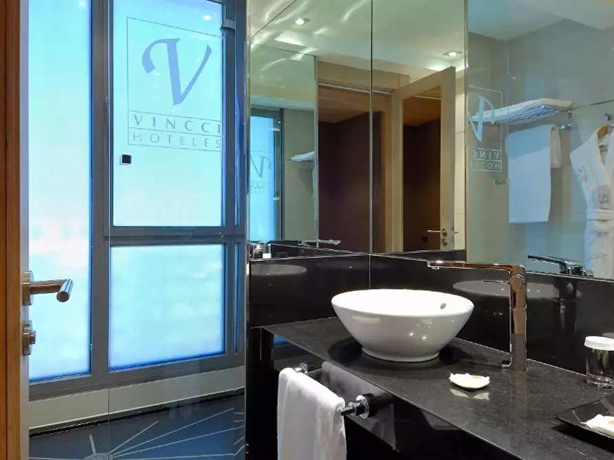 Immagine 6 di Camera in affitto  in Paseo de Zorrilla a Valladolid