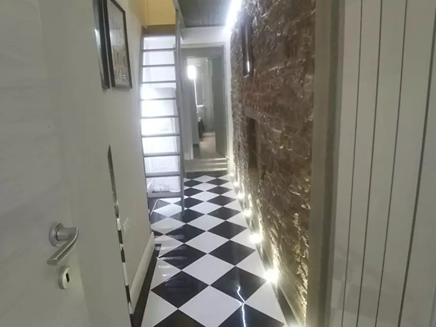 Immagine 5 di Camera in affitto  in Via Ghibellina a Firenze