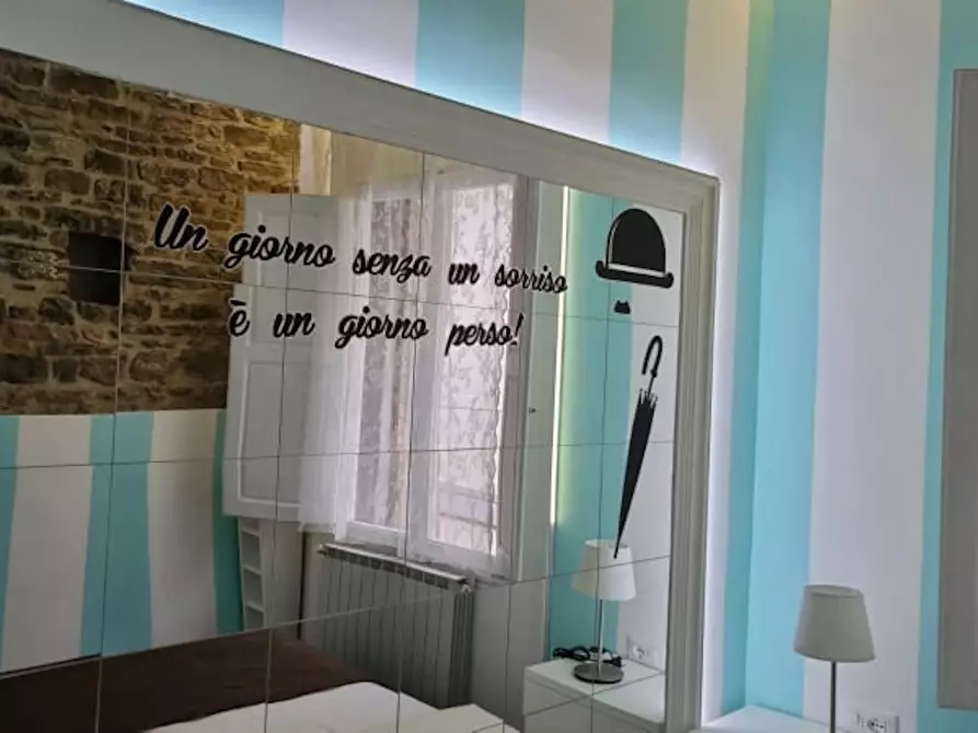 Immagine 2 di Camera in affitto  in Via Ghibellina a Firenze