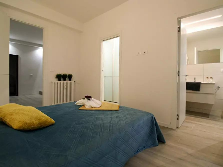 Immagine 4 di Camera in affitto  in Via Alessandro Menganti a Bologna
