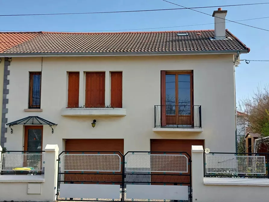Immagine 8 di Camera in affitto  in Avenue du Stade a Yssac-la-Tourette