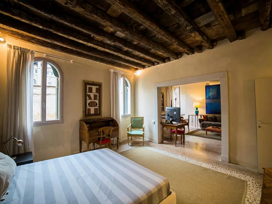 Immagine 3 di Appartamento in affitto  in Fondamenta dei Mori a Venezia