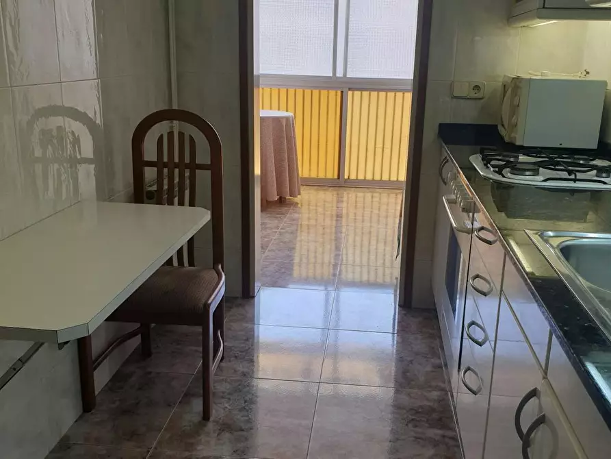 Immagine 2 di Camera in affitto  in Carrer de Pau Marsal a Terrassa