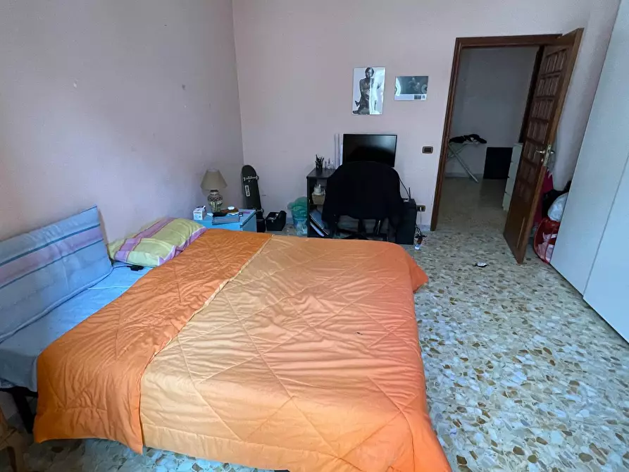 Immagine 5 di Camera in affitto  in Via Domenico Cirillo a Napoli