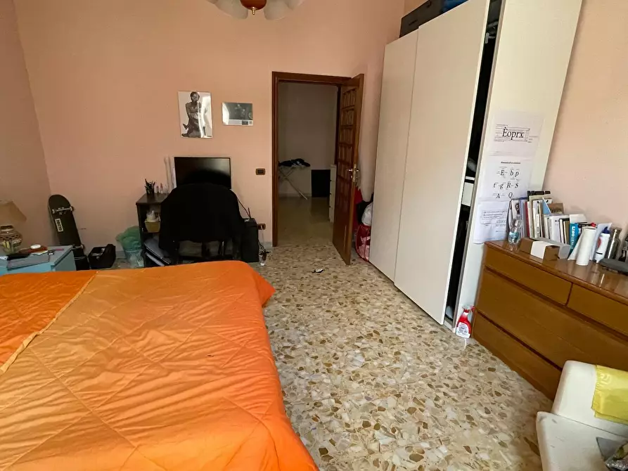 Immagine 4 di Camera in affitto  in Via Domenico Cirillo a Napoli