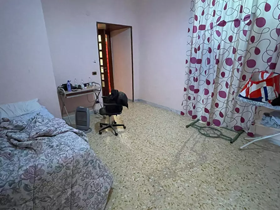 Immagine 3 di Camera in affitto  in Via Domenico Cirillo a Napoli